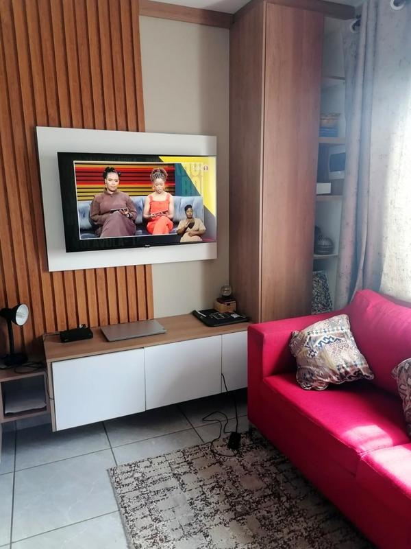 2 Bedroom Property for Sale in Fleurhof Gauteng