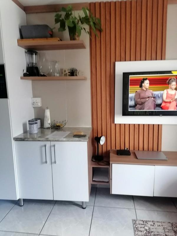 2 Bedroom Property for Sale in Fleurhof Gauteng