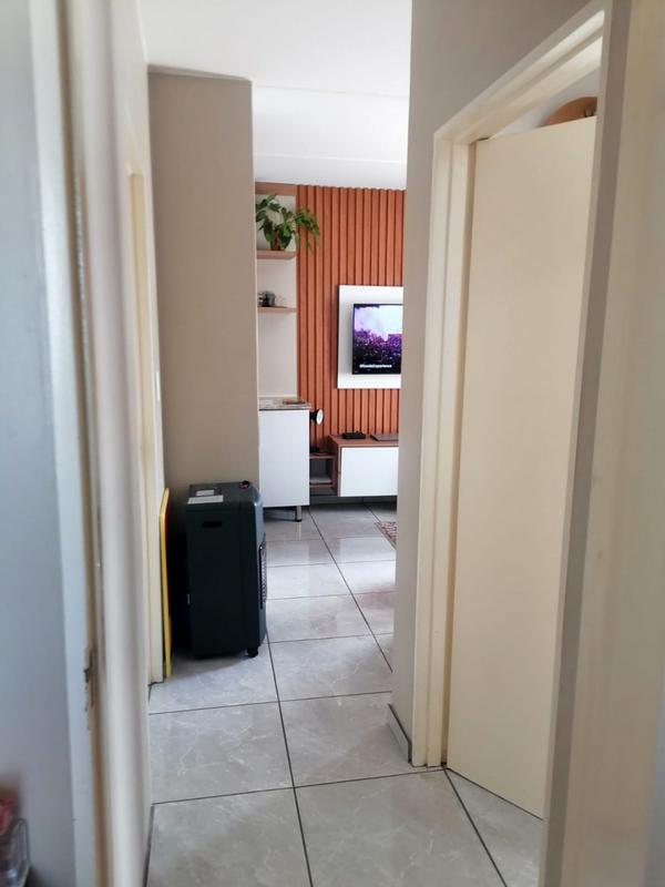 2 Bedroom Property for Sale in Fleurhof Gauteng