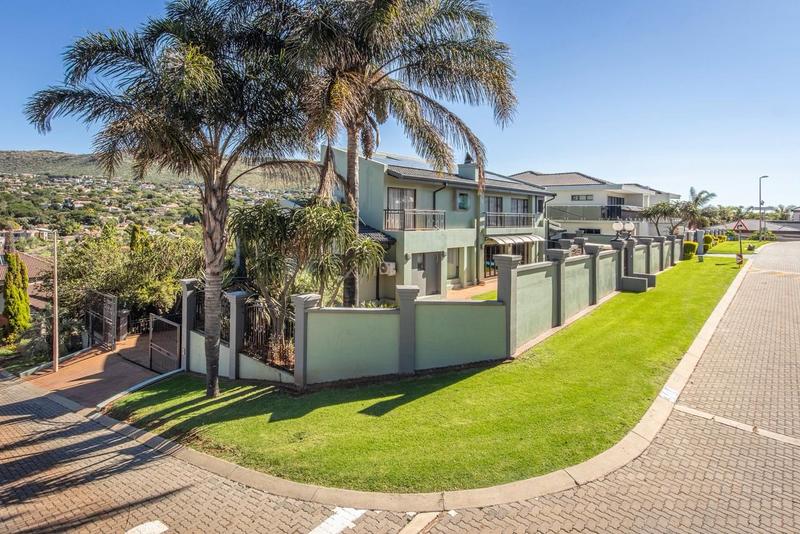 4 Bedroom Property for Sale in Ruimsig Gauteng