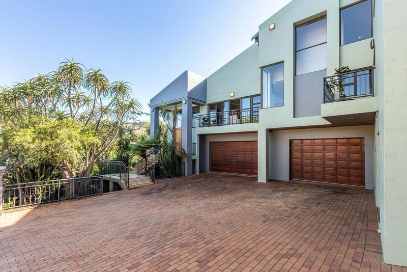 4 Bedroom Property for Sale in Ruimsig Gauteng