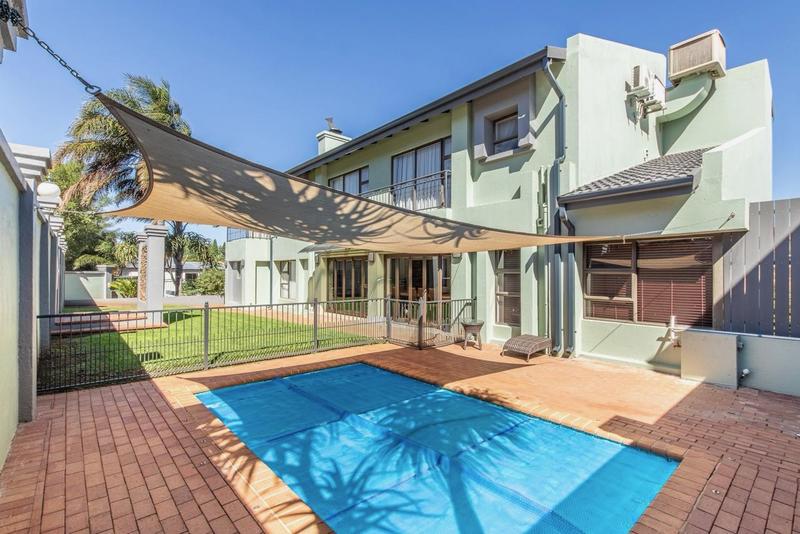 4 Bedroom Property for Sale in Ruimsig Gauteng
