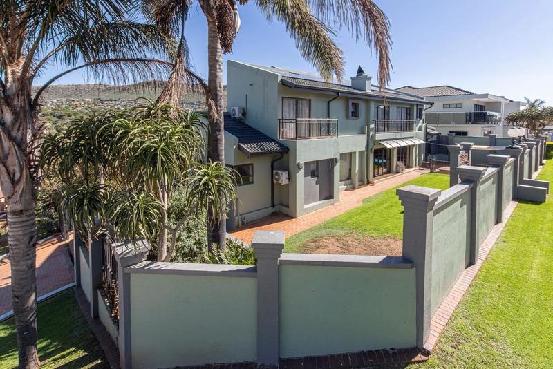 4 Bedroom Property for Sale in Ruimsig Gauteng
