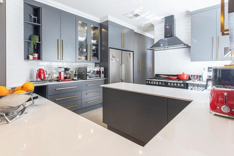 4 Bedroom Property for Sale in Ruimsig Gauteng