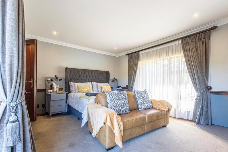 4 Bedroom Property for Sale in Ruimsig Gauteng