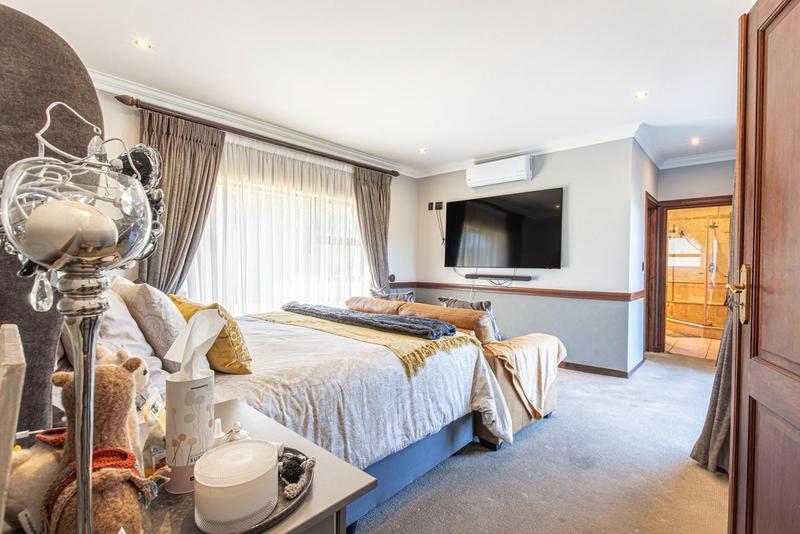 4 Bedroom Property for Sale in Ruimsig Gauteng