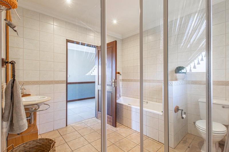 4 Bedroom Property for Sale in Ruimsig Gauteng