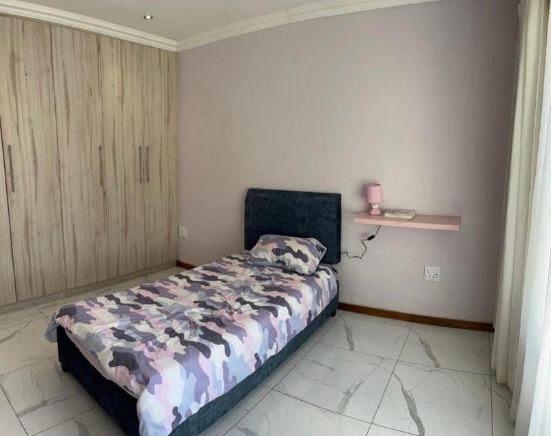 4 Bedroom Property for Sale in Wildtuinpark Gauteng