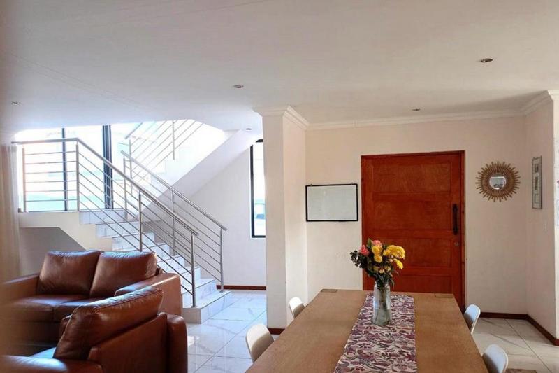 4 Bedroom Property for Sale in Wildtuinpark Gauteng
