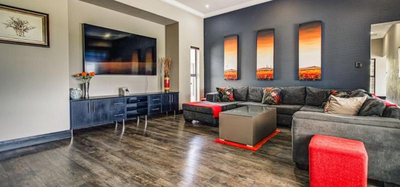 5 Bedroom Property for Sale in Bredell Gauteng