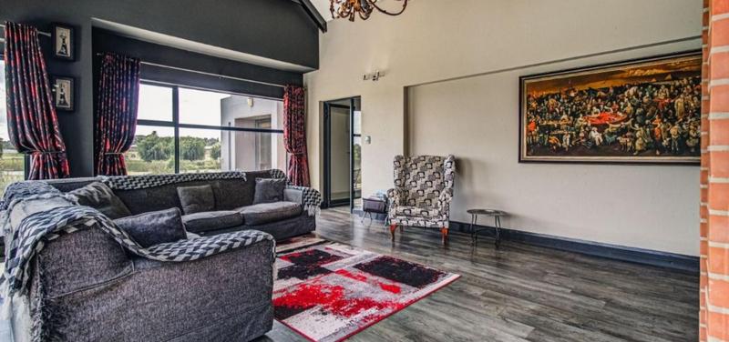 5 Bedroom Property for Sale in Bredell Gauteng
