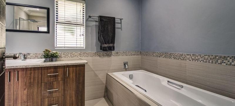 5 Bedroom Property for Sale in Bredell Gauteng