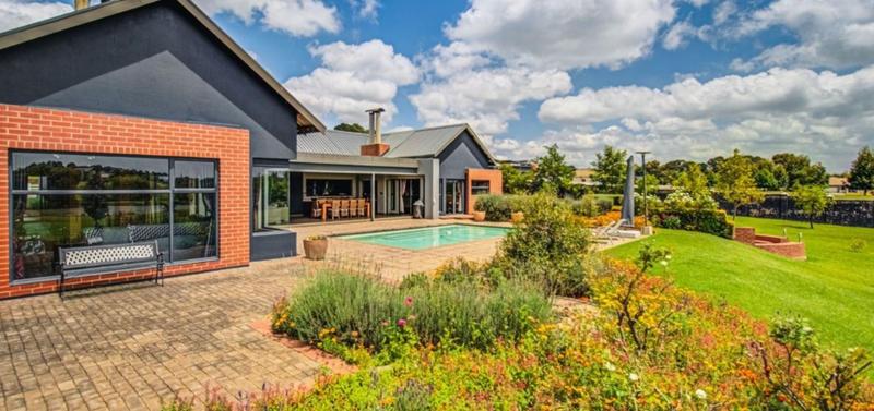 5 Bedroom Property for Sale in Bredell Gauteng
