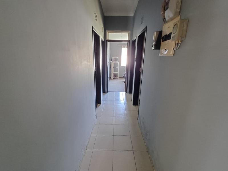 3 Bedroom Property for Sale in Sonland Park Gauteng
