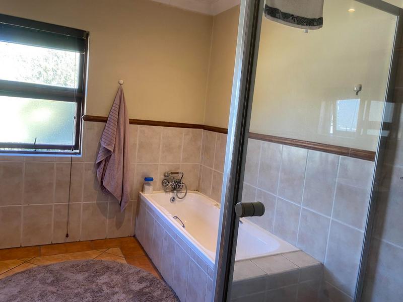 To Let 4 Bedroom Property for Rent in Dainfern Golf Estate Gauteng