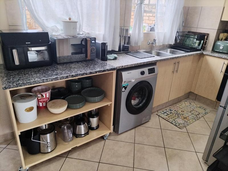 To Let 3 Bedroom Property for Rent in Hazeldean Gauteng