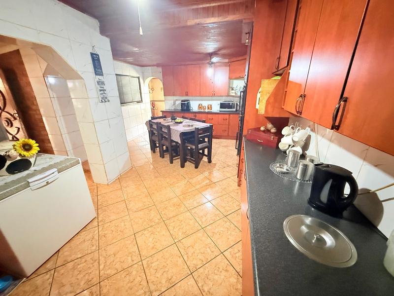 6 Bedroom Property for Sale in Vanderbijlpark CE 2 Gauteng