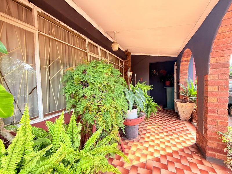 6 Bedroom Property for Sale in Vanderbijlpark CE 2 Gauteng