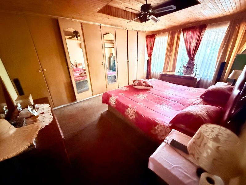 6 Bedroom Property for Sale in Vanderbijlpark CE 2 Gauteng