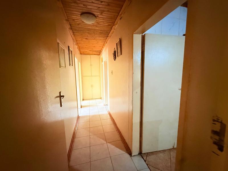 6 Bedroom Property for Sale in Vanderbijlpark CE 2 Gauteng