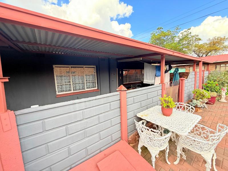 6 Bedroom Property for Sale in Vanderbijlpark CE 2 Gauteng