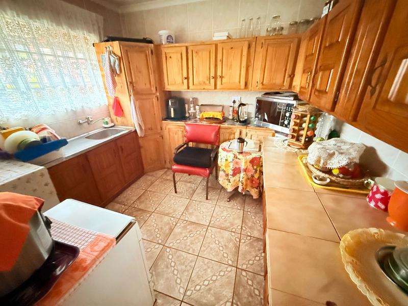 6 Bedroom Property for Sale in Vanderbijlpark CE 2 Gauteng