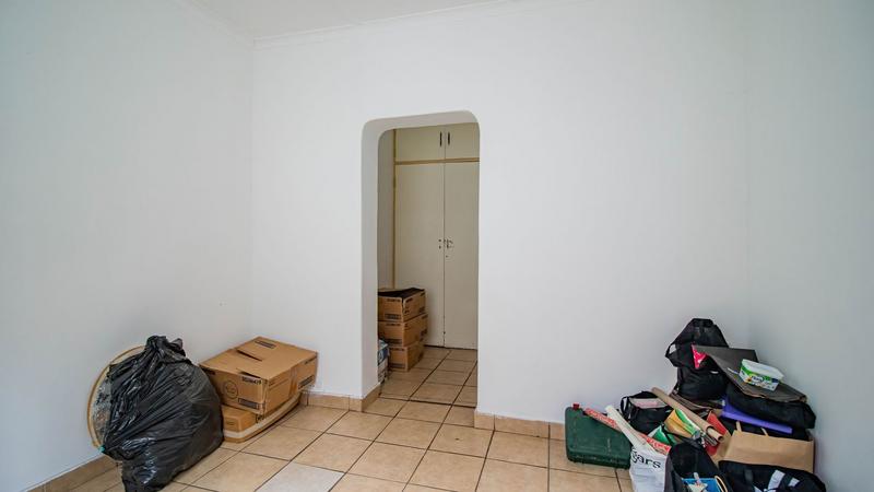 3 Bedroom Property for Sale in Bezuidenhout Valley Gauteng