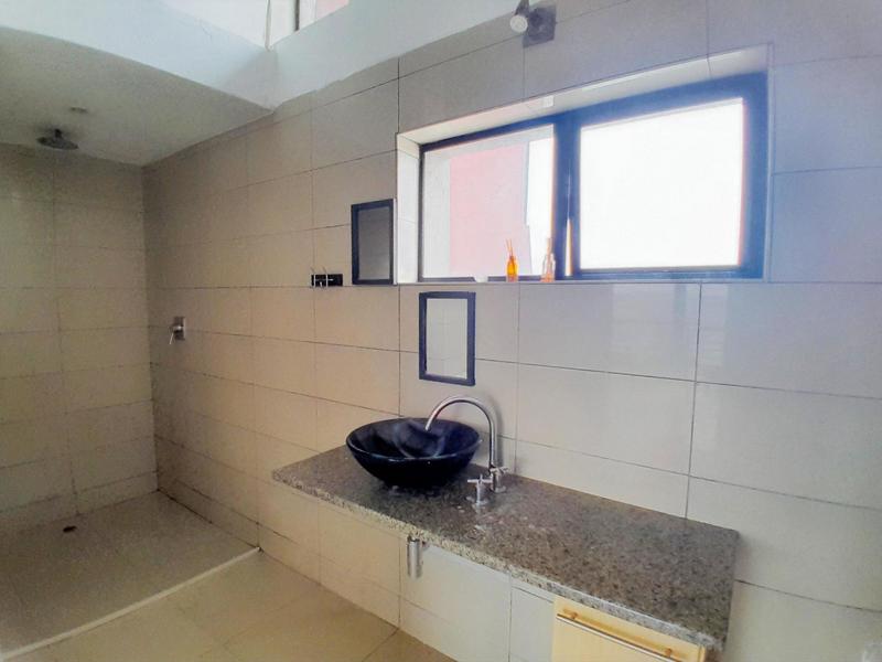 1 Bedroom Property for Sale in Rooihuiskraal North Gauteng