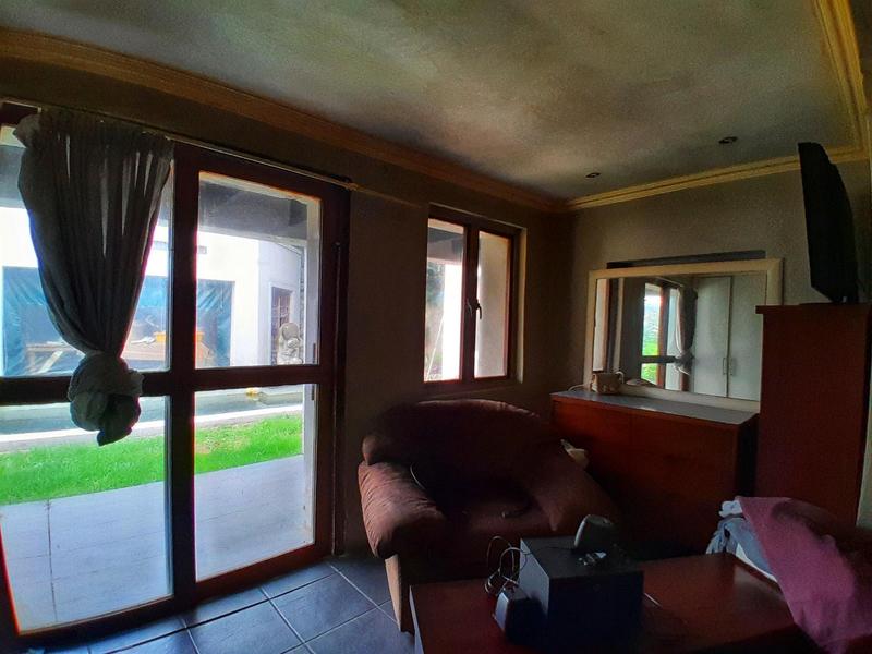7 Bedroom Property for Sale in The Reeds Gauteng