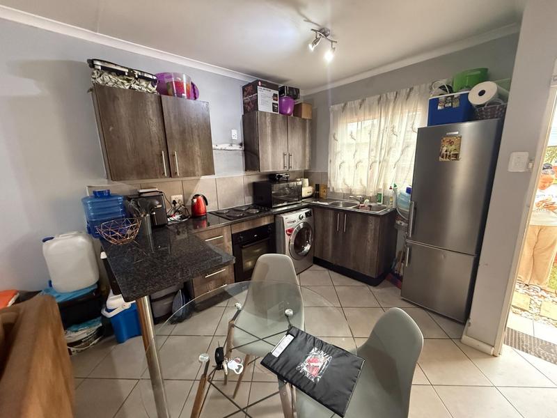 2 Bedroom Property for Sale in The Reeds Gauteng