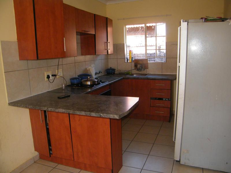 2 Bedroom Property for Sale in The Orchards Gauteng