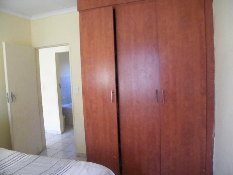 2 Bedroom Property for Sale in The Orchards Gauteng