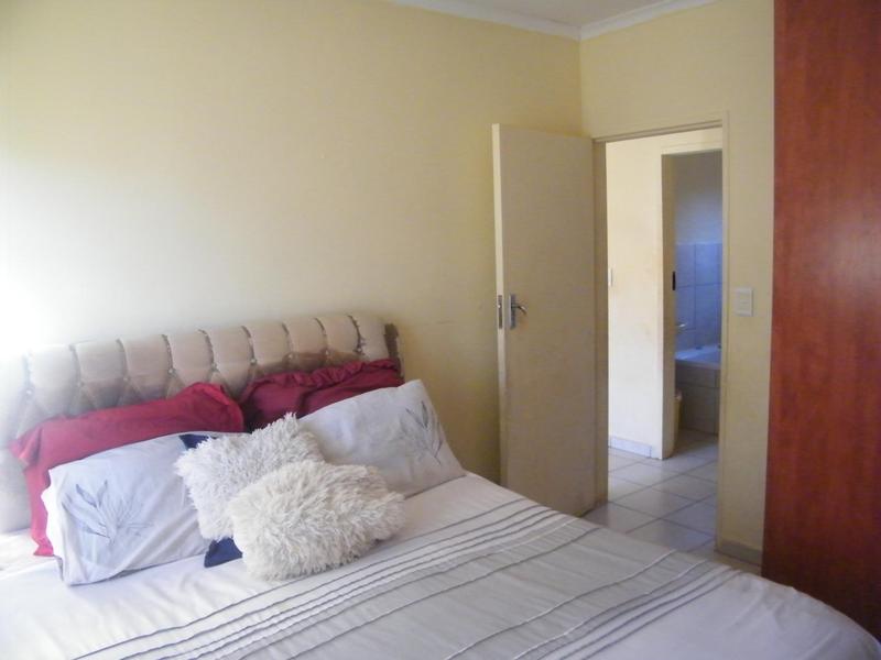 2 Bedroom Property for Sale in The Orchards Gauteng