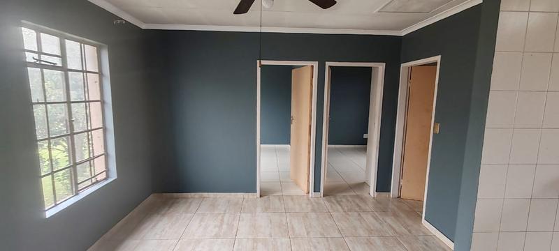 To Let 2 Bedroom Property for Rent in Lindhaven Gauteng