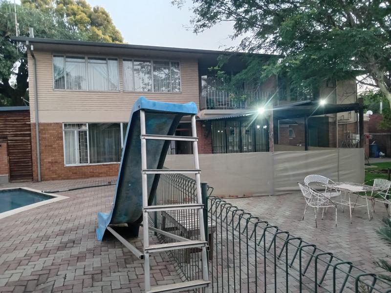 5 Bedroom Property for Sale in Pretoria Gardens Gauteng
