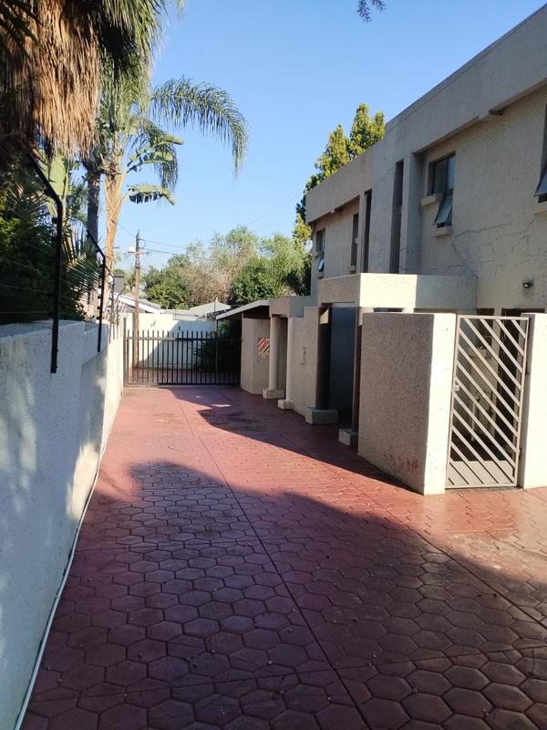To Let 3 Bedroom Property for Rent in Clubview Gauteng