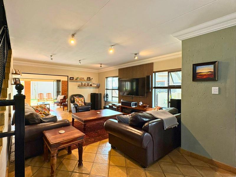 4 Bedroom Property for Sale in Glen Marais Gauteng