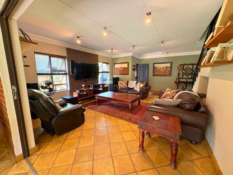 4 Bedroom Property for Sale in Glen Marais Gauteng