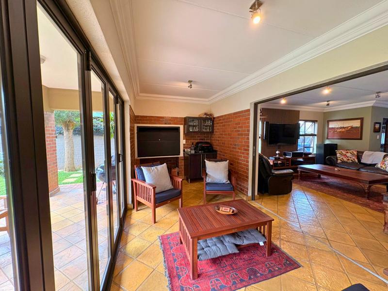 4 Bedroom Property for Sale in Glen Marais Gauteng