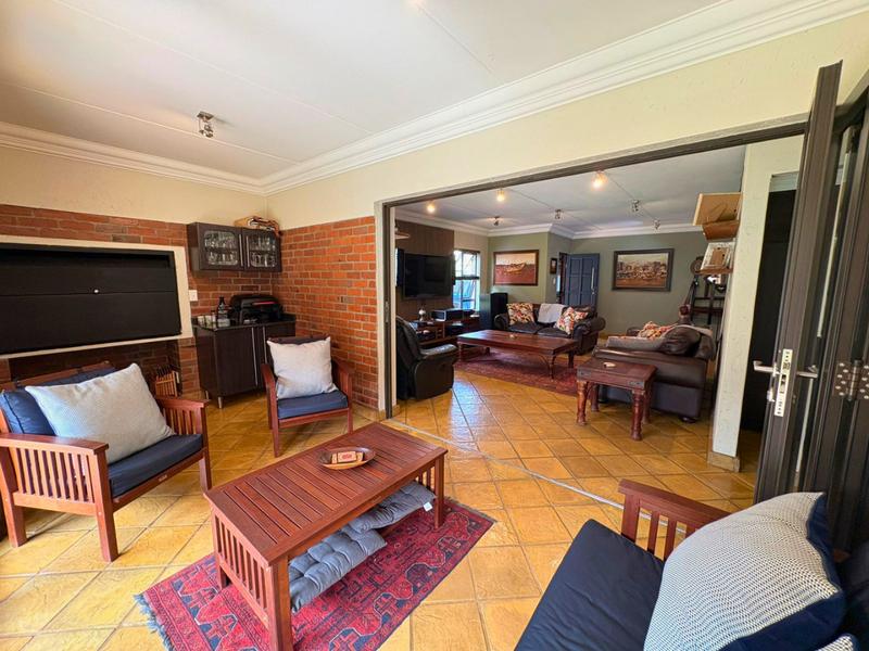 4 Bedroom Property for Sale in Glen Marais Gauteng
