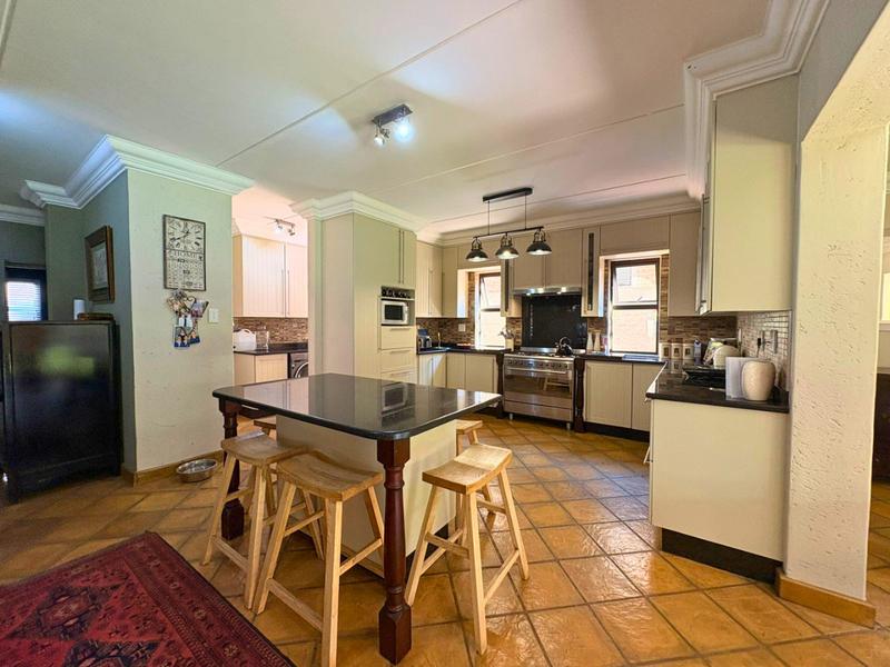 4 Bedroom Property for Sale in Glen Marais Gauteng