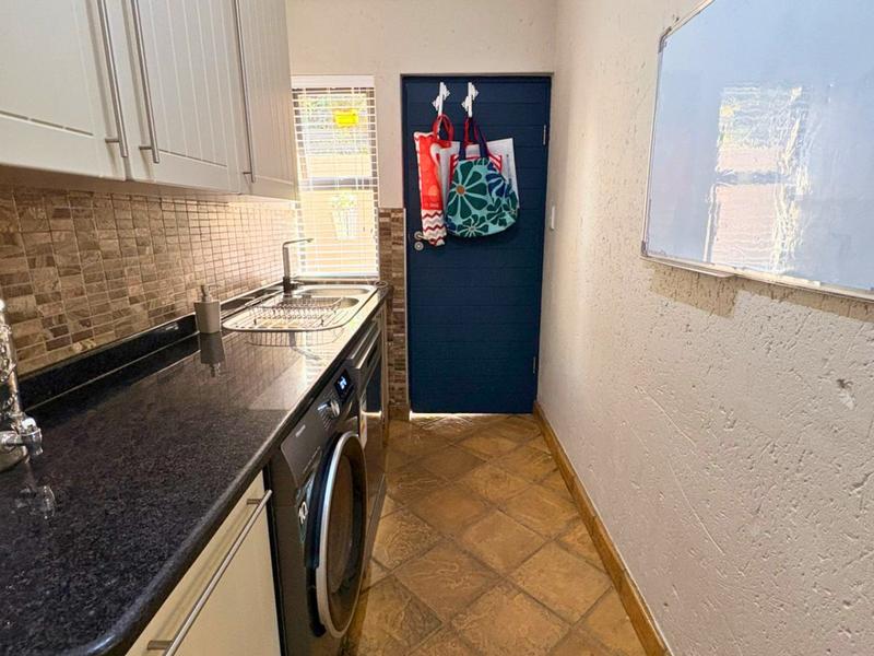 4 Bedroom Property for Sale in Glen Marais Gauteng