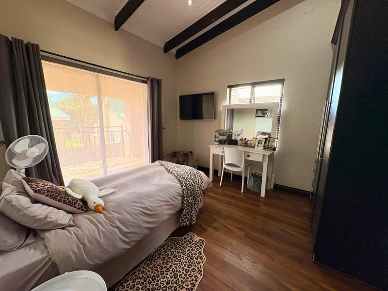 4 Bedroom Property for Sale in Glen Marais Gauteng