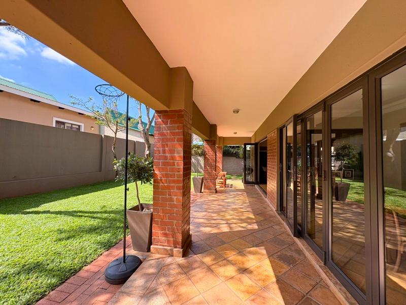 4 Bedroom Property for Sale in Glen Marais Gauteng