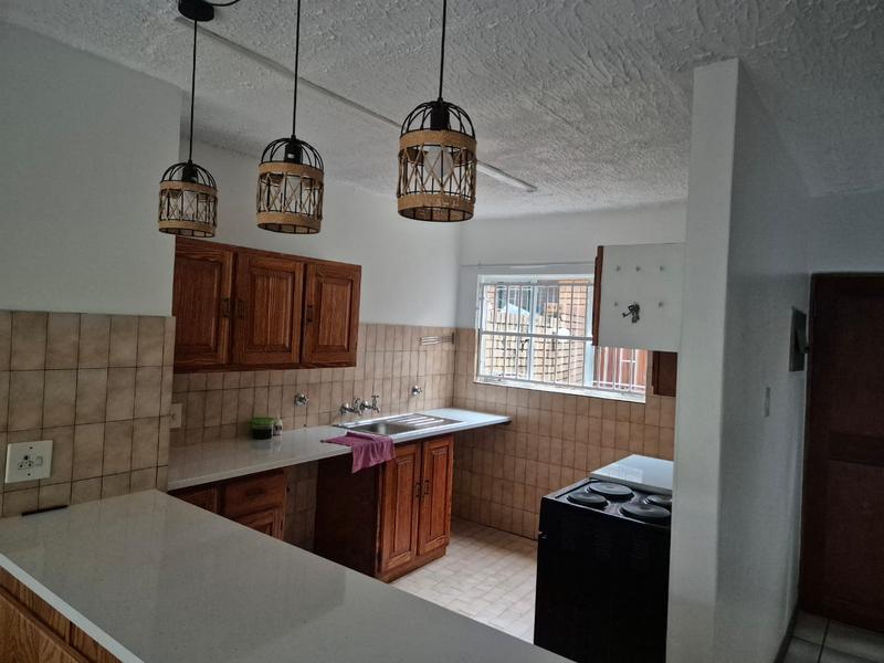 To Let 2 Bedroom Property for Rent in Sunnyside Gauteng