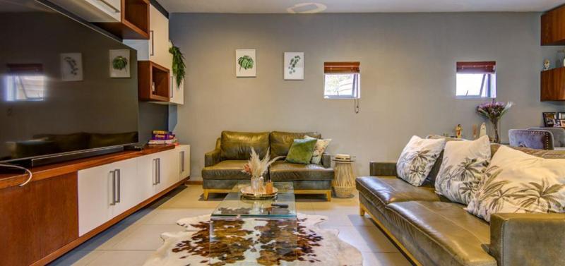 4 Bedroom Property for Sale in Glen Marais Gauteng