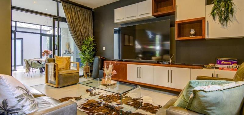 4 Bedroom Property for Sale in Glen Marais Gauteng