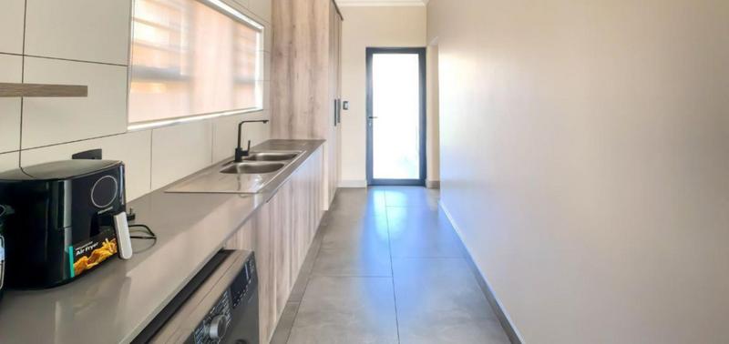 4 Bedroom Property for Sale in Glen Marais Gauteng