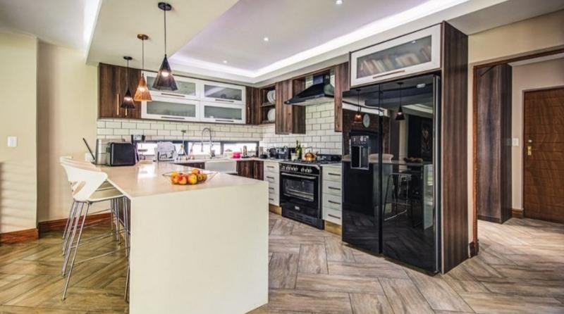 4 Bedroom Property for Sale in Glen Marais Gauteng