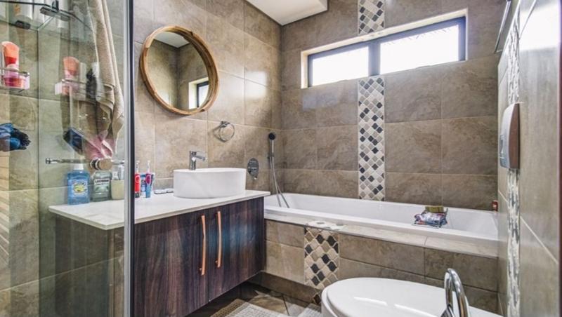 4 Bedroom Property for Sale in Glen Marais Gauteng